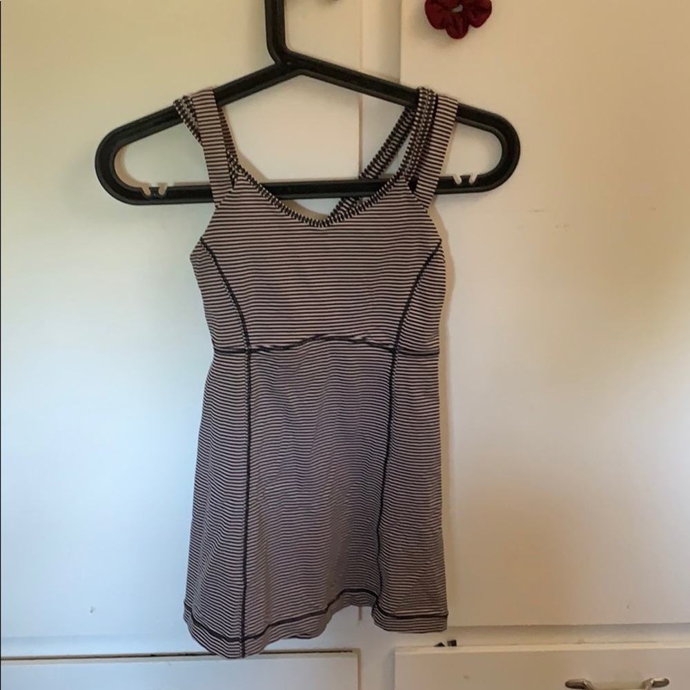 Lululemon tank top